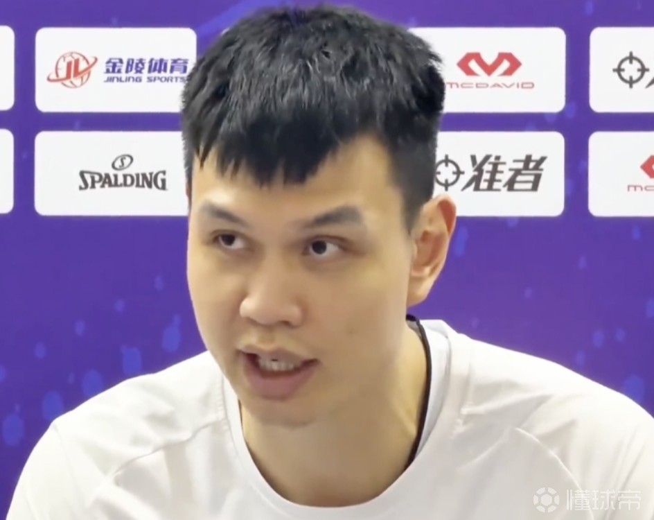 许钟豪炮轰队内外援：来到中国不要嚣张，我们不是来伺候你的